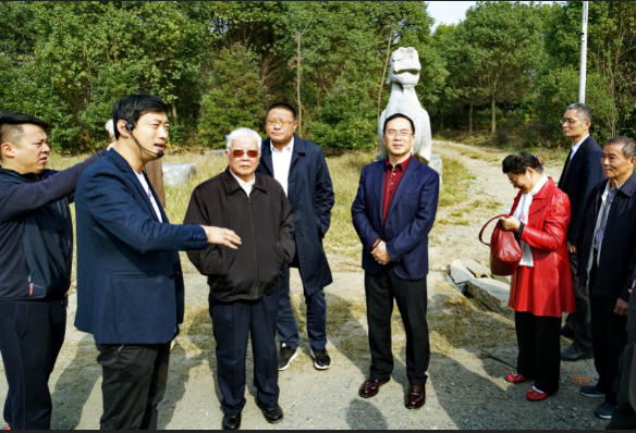 2017年10月名城研究会组织会员考察丹阳南朝陵墓石刻